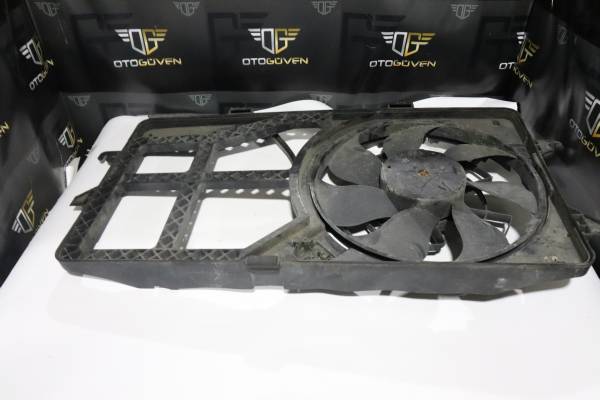 FORD TRANSİT 305 L ÇIKMA PARÇA TRANSİT 2000 RADYATÖR ÇERÇEVESİ